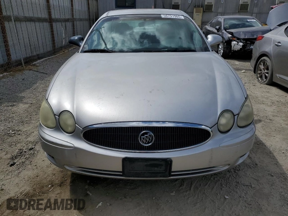 2006 Buick LaCrosse CX z VIN 2G4WC552661114621, wystawiony jako Copart lot #56751965 z przebiegiem 117 443 mil mil oraz Czysty tytuł • Clean title. Historia ofert i sprzedaży dostępna na DreamBid. Obrazek 5.