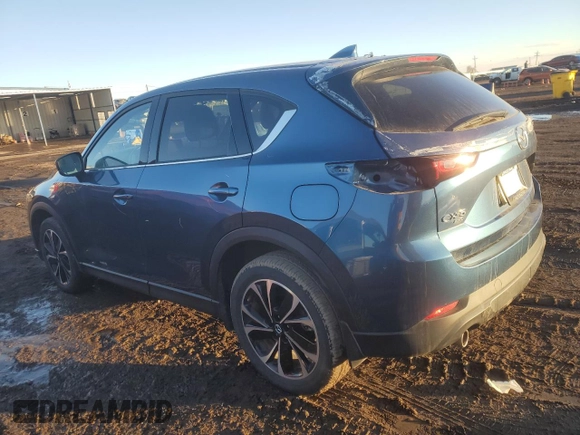 2023 Mazda CX-5 2.5 S Premium Plus Package with VIN JM3KFBEM6P0185283, listed as a Copart auction lot 42928445 with 28,118 mi miles and Clean Title. Bid and sale history available at carsss.com. Image 2.