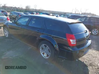 2005 Dodge Magnum RT with VIN 2D4GV58235H682753, listed as a IAAI auction lot 41814817 with 100,246 mi miles. Bid and sale history available at carsss.com. Image 3.