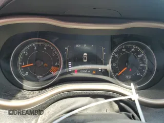 2015 Jeep Cherokee Sport z VIN 1C4PJLAB1FW632654, wystawiony jako Copart lot #65179455 z przebiegiem 220 647 mil mil oraz Szkoda całkowita • Salvage title. Historia ofert i sprzedaży dostępna na DreamBid. Obrazek 9.