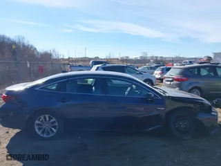 2019 Toyota Avalon Hybrid Limited with VIN 4T1B21FB0KU003585, listed as a IAAI auction lot 41430671 with 46,104 mi miles. Bid and sale history available at carsss.com. Image 13.