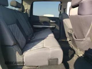2018 Toyota Tundra 2WD SR5 with VIN 5TFEM5F13JX127857, listed as a Copart auction lot 66473844 with 141,721 mi miles and Clean Title. Bid and sale history available at carsss.com. Image 10.
