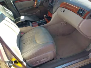 2001 Lexus LS 430 with VIN JTHBN30F110040314, listed as a IAAI auction lot 41292034 with Not Provided miles. Bid and sale history available at carsss.com. Image 5.