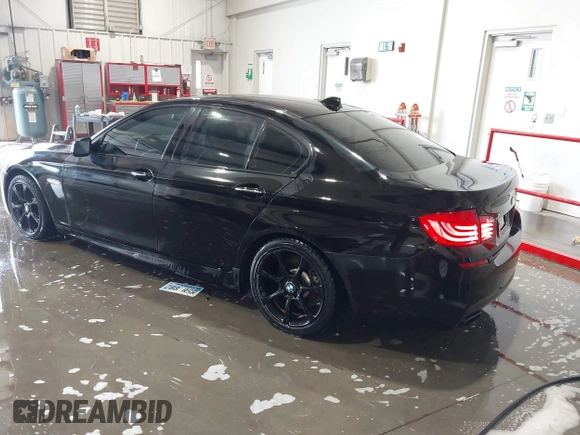 2013 BMW 5 Series 550i xDrive with VIN WBAFU9C56DDY70471, listed as a IAAI auction lot 42158400 with 100,251 mi miles and . Bid and sale history available at carsss.com. Image 3.