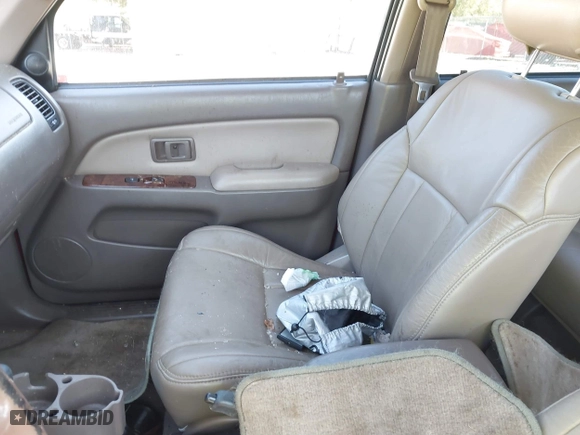 1998 Toyota 4Runner with VIN JT3GN87R3W0058507, listed as a IAAI auction lot 41642512 with 186,708 mi miles. Bid and sale history available at carsss.com. Image 5.