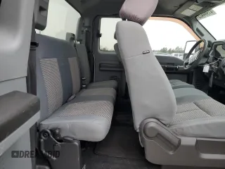 2013 Ford F-250 XL с VIN 1FT7X2A64DEA02304, выставлен на аукционе Copart как лот 41984425 с пробегом 171 050 миль миль и Списание • Salvage title. История ставок и продаж доступна на DreamBid. Изображение 10.