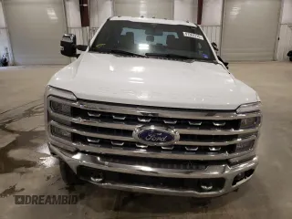 2024 Ford F-350 XL with VIN 1FT8W3BT2REC93958, listed as a Copart auction lot 47363735 with 17,143 mi miles and Salvage Title. Bid and sale history available at DreamBid. Image 5.