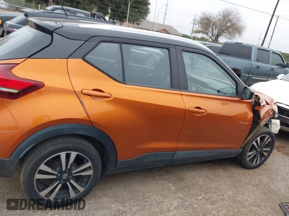 2019 Nissan Kicks SR with VIN 3N1CP5CU7KL556416, listed as a IAAI auction lot 41414054 with 53,250 mi miles. Bid and sale history available at carsss.com. Image 14.