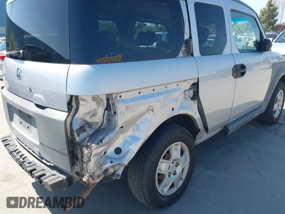 2005 Honda Element LX with VIN 5J6YH18335L004267, listed as a IAAI auction lot 41955187 with 136,283 mi miles and . Bid and sale history available at DreamBid. Image 6.