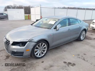 2014 Audi A7 Premium Plus z VIN WAUWGAFC9EN096702, wystawiony jako IAAI lot #41202201 z przebiegiem 103 893 mil mil oraz . Historia ofert i sprzedaży dostępna na DreamBid. Obrazek 2.