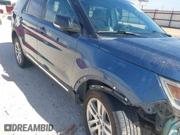 2018 Ford Explorer XLT with VIN 1FM5K8D86JGC41452, listed as a IAAI auction lot 41772061 with 121,192 mi miles and . Bid and sale history available at carsss.com. Image 19.