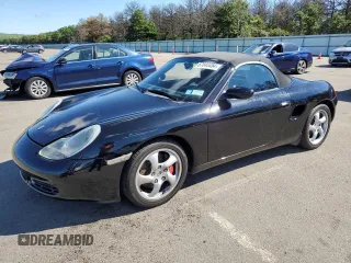 2002 Porsche Boxster S z VIN WP0CB29822U663271, wystawiony jako Copart lot #67048454 z przebiegiem 35 137 mil mil oraz Szkoda całkowita • Salvage title. Historia ofert i sprzedaży dostępna na DreamBid. Obrazek 1.