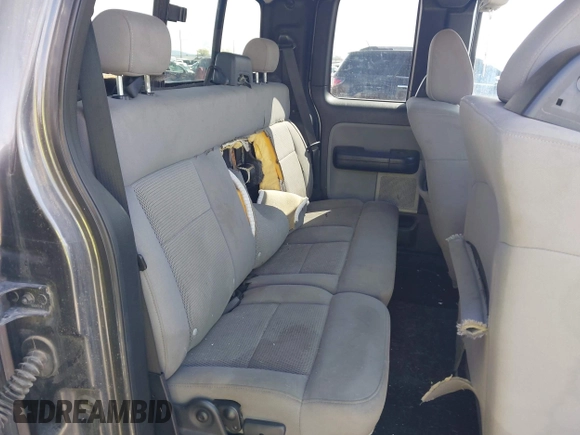 2004 Ford F-150 XLT with VIN 1FTPX14554NC14612, listed as a IAAI auction lot 41890306 with 208,248 mi miles. Bid and sale history available at carsss.com. Image 8.