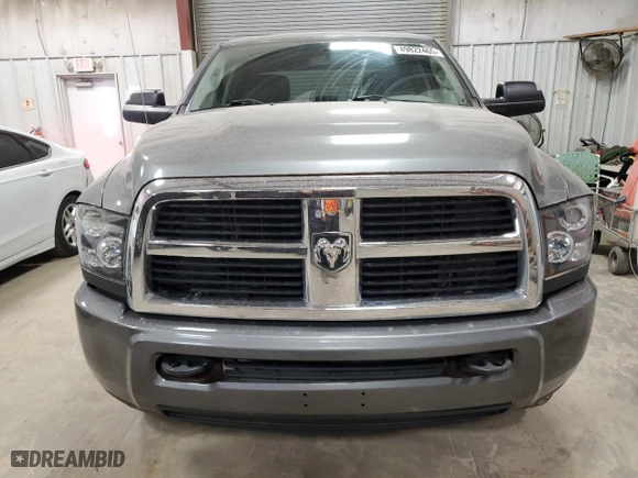 2011 Ram 2500 SLT with VIN 3D7TT2CT0BG600561, listed as a Copart auction lot 49822465 with 111,586 mi miles and Salvage Title. Bid and sale history available at carsss.com. Image 5.