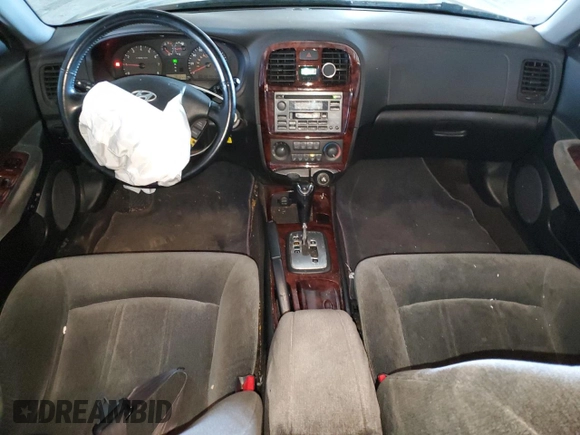2004 Hyundai Sonata GLS with VIN KMHWF35H94A061545, listed as a Copart auction lot 45324734 with 185,877 mi miles and Salvage Title. Bid and sale history available at carsss.com. Image 8.