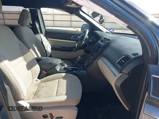 2018 Ford Explorer XLT with VIN 1FM5K8D86JGC41452, listed as a IAAI auction lot 41772061 with 121,192 mi miles and . Bid and sale history available at carsss.com. Image 5.