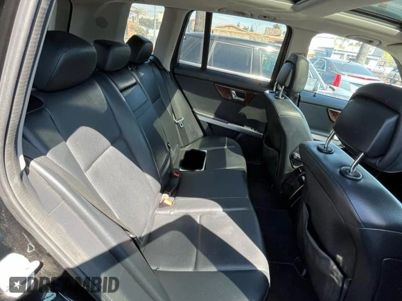 2010 Mercedes-Benz GLK 350 with VIN WDCGG5GB9AF449216, listed as a Copart auction lot 73066514 with Not Provided miles and Clean Title. Bid and sale history available at DreamBid. Image 6.