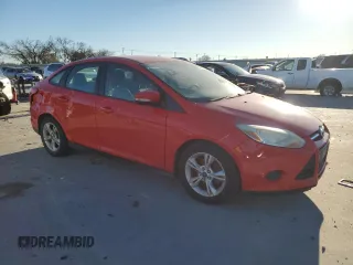 2014 Ford Focus SE with VIN 1FADP3F25EL425796, listed as a Copart auction lot 88913105 with 95,217 mi miles and Salvage Title. Bid and sale history available at carsss.com. Image 4.
