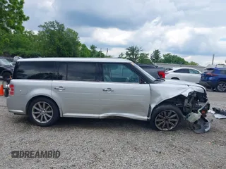2014 Ford Flex Limited z VIN 2FMGK5D85EBD41983, wystawiony jako IAAI lot #42372617 z przebiegiem 210 955 mil mil oraz . Historia ofert i sprzedaży dostępna na DreamBid. Obrazek 14.