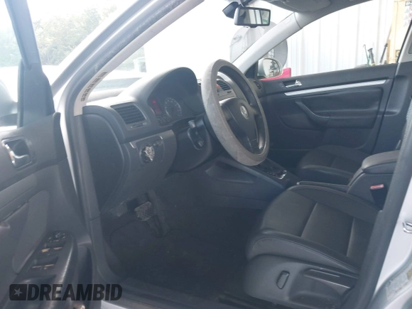 2005 Volkswagen Jetta 2.5 with VIN 3VWSG71K25M644310, listed as a IAAI auction lot 42697774 with 137,718 mi miles and . Bid and sale history available at DreamBid. Image 5.