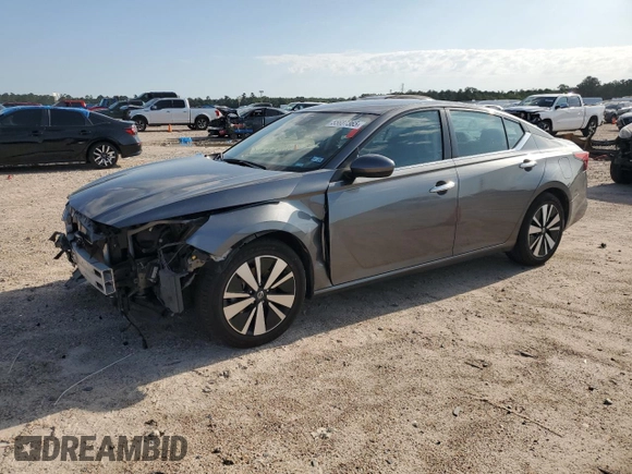 2022 Nissan Altima SV z VIN 1N4BL4DV0NN316513, wystawiony jako Copart lot #55687365 z przebiegiem 66 916 mil mil oraz Szkoda całkowita • Salvage title. Historia ofert i sprzedaży dostępna na DreamBid. Obrazek 1.