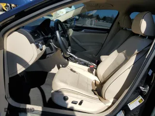 2018 Volkswagen Passat 2.0T S with VIN 1VWAA7A37JC037627, listed as a Copart auction lot 46472665 with 92,945 mi miles and Salvage Title. Bid and sale history available at carsss.com. Image 7.