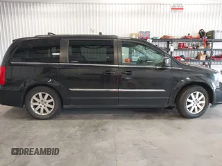 2015 Chrysler Town & Country Touring with VIN 2C4RC1BGXFR552294, listed as a IAAI auction lot 42168598 with 155,388 mi miles. Bid and sale history available at carsss.com. Image 13.