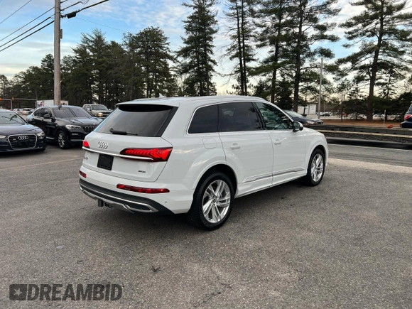 2021 Audi Q7 Premium with VIN WA1AXAF7XMD028911, listed as a Copart auction lot 86017744 with 81,815 mi miles and Clean title. Bid and sale history available at DreamBid. Image 4.
