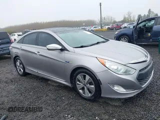 2012 Hyundai Sonata Hybrid with VIN KMHEC4A44CA040923, listed as a IAAI auction lot 41990974 with 177,113 mi miles and . Bid and sale history available at DreamBid. Image 1.