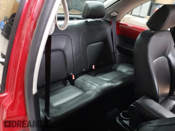 2008 Volkswagen New Beetle Coupe S with VIN 3VWRW31C88M526138, listed as a Copart auction lot 77848734 with 67,660 mi miles and Clean Title. Bid and sale history available at carsss.com. Image 10.