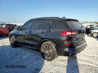 2021 BMW X5 xDrive40i with VIN 5UXCR6C03M9F34307, listed as a Copart auction lot 39205613 with 40,771 mi miles. Bid and sale history available at carsss.com. Image 2.