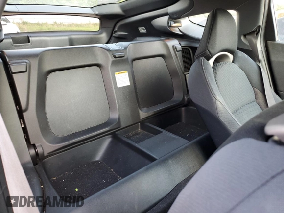 2013 Honda CR-Z z VIN JHMZF1D4XDS000542, wystawiony jako Copart lot #56967755 z przebiegiem 121 513 mil mil oraz Szkoda całkowita • Salvage title. Historia ofert i sprzedaży dostępna na DreamBid. Obrazek 10.