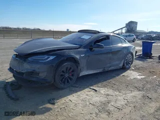 2016 Tesla Model S 90D with VIN 5YJSA1E42GF143731, listed as a IAAI auction lot 41394839 with 1 miles. Bid and sale history available at carsss.com. Image 18.