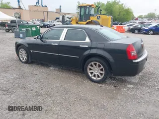 2005 Chrysler 300 with VIN 2C3JA63H05H608145, listed as a IAAI auction lot 42075474 with 167,098 mi miles. Bid and sale history available at carsss.com. Image 3.
