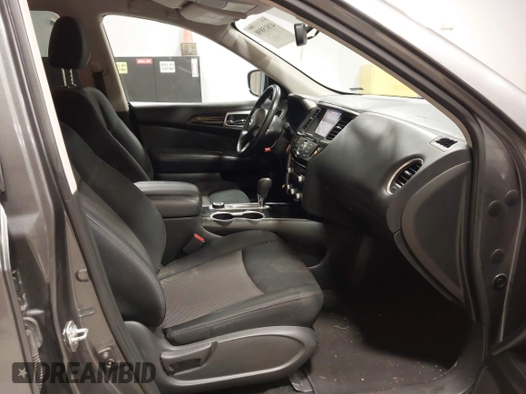 2019 Nissan Pathfinder SV with VIN 5N1DR2MM1KC628212, listed as a IAAI auction lot 41815898 with 139,375 mi miles. Bid and sale history available at carsss.com. Image 5.