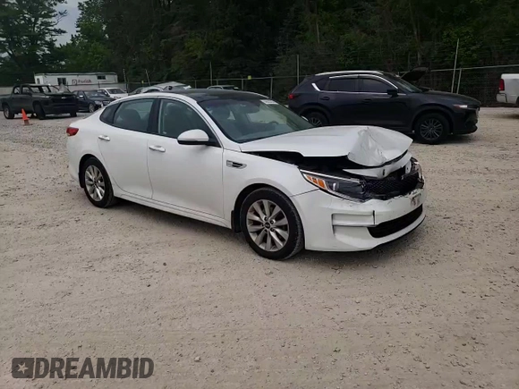 2016 Kia Optima EX z VIN 5XXGU4L3XGG091612, wystawiony jako Copart lot #59929295 z przebiegiem 130 450 mil mil oraz Szkoda całkowita • Salvage title. Historia ofert i sprzedaży dostępna na DreamBid. Obrazek 13.