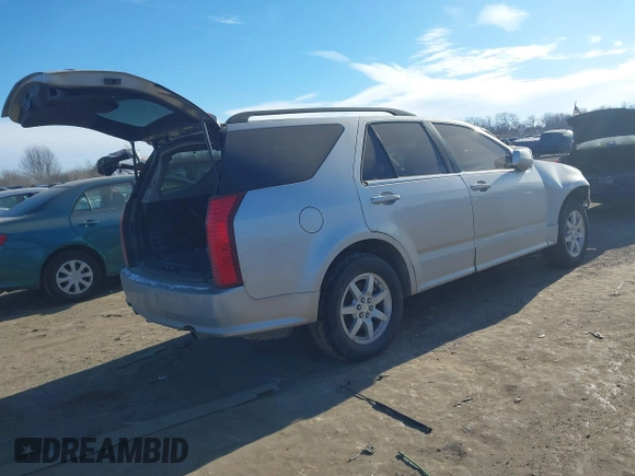 2007 Cadillac SRX with VIN 1GYEE637170162128, listed as a IAAI auction lot 41386248 with 117,661 mi miles. Bid and sale history available at carsss.com. Image 4.
