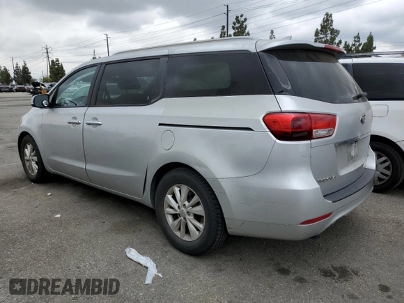2015 Kia Sedona LX with VIN KNDMB5C17F6070646, listed as a Copart auction lot 56528444 with 231,095 mi miles and Salvage Title. Bid and sale history available at carsss.com. Image 2.