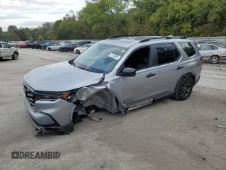 2025 Honda Pilot TrailSport with VIN 5FNYG1H67SB008498, listed as a Copart auction lot 72145884 with 798 mi miles and Salvage Title. Bid and sale history available at carsss.com. Image 1.