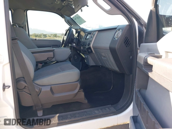 2013 Ford F-250 XL with VIN 1FT7W2BT3DEA33342, listed as a IAAI auction lot 42363597 with Not provided miles and . Bid and sale history available at DreamBid. Image 5.