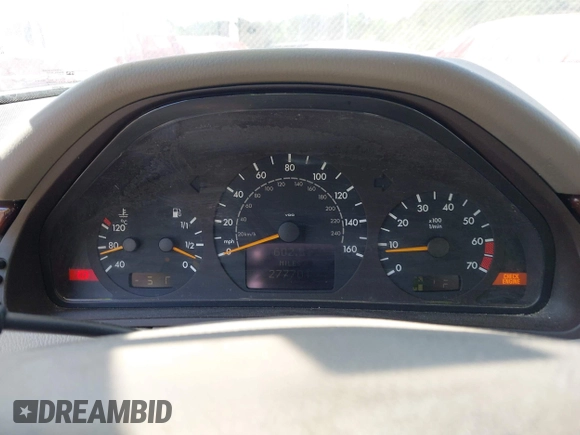 2000 Mercedes-Benz E 320 with VIN WDBJF65J2YB105399, listed as a IAAI auction lot 42076107 with 277,701 mi miles and . Bid and sale history available at DreamBid. Image 7.