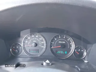 2006 Jeep Commander с VIN 1J8HG48NX6C124394, выставлен на аукционе IAAI как лот 42489821 с пробегом 199 759 миль миль и . История ставок и продаж доступна на DreamBid. Изображение 7.