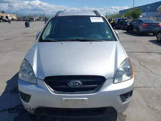 2008 Kia Rondo LX with VIN KNAFG526187170582, listed as a IAAI auction lot 41964300 with 259,741 mi miles. Bid and sale history available at carsss.com. Image 6.