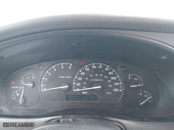 2001 Ford Ranger XL with VIN 1FTYR10DX1TA79131, listed as a IAAI auction lot 42016010 with 239,697 mi miles. Bid and sale history available at carsss.com. Image 7.