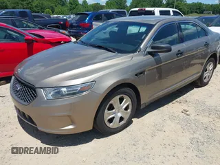 2019 Ford Police Interceptor z VIN 1FAHP2MK0KG107863, wystawiony jako IAAI lot #42337089 z przebiegiem 138 429 mil mil oraz . Historia ofert i sprzedaży dostępna na DreamBid. Obrazek 2.