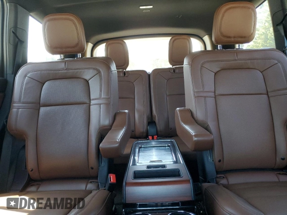 2022 Lincoln Aviator Reserve with VIN 5LM5J7XC3NGL21744, listed as a Copart auction lot 62887815 with 33,714 mi miles and Salvage title. Bid and sale history available at DreamBid. Image 10.