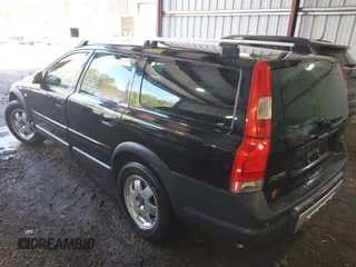 2006 Volvo XC70 with VIN YV4SZ592361243124, listed as a IAAI auction lot 41972200 with 186,720 mi miles. Bid and sale history available at carsss.com. Image 3.