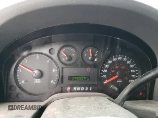 2004 Ford Freestar SE z VIN 2FMDA51644BA32951, wystawiony jako Copart lot #54115905 z przebiegiem 90 629 mil mil oraz Szkoda całkowita • Salvage title. Historia ofert i sprzedaży dostępna na DreamBid. Obrazek 9.