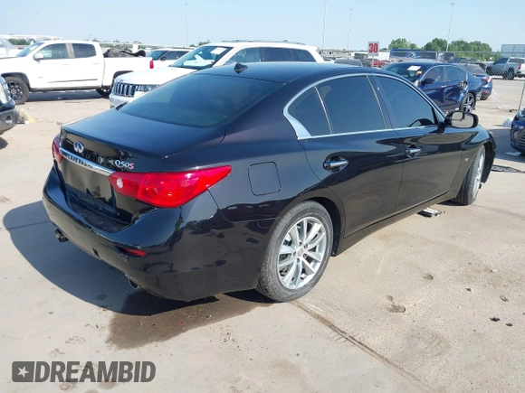 2015 Infiniti Q50 Premium with VIN JN1BV7AP1FM342558, listed as a IAAI auction lot 41975803 with 140,603 mi miles. Bid and sale history available at carsss.com. Image 4.