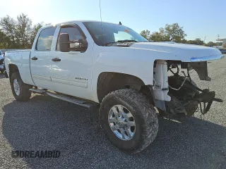 2011 Chevrolet Silverado 2500HD LT with VIN 1GC1CXCG4BF102589, listed as a Copart auction lot 41669685 with 0 mi miles and Clean Title. Bid and sale history available at carsss.com. Image 4.